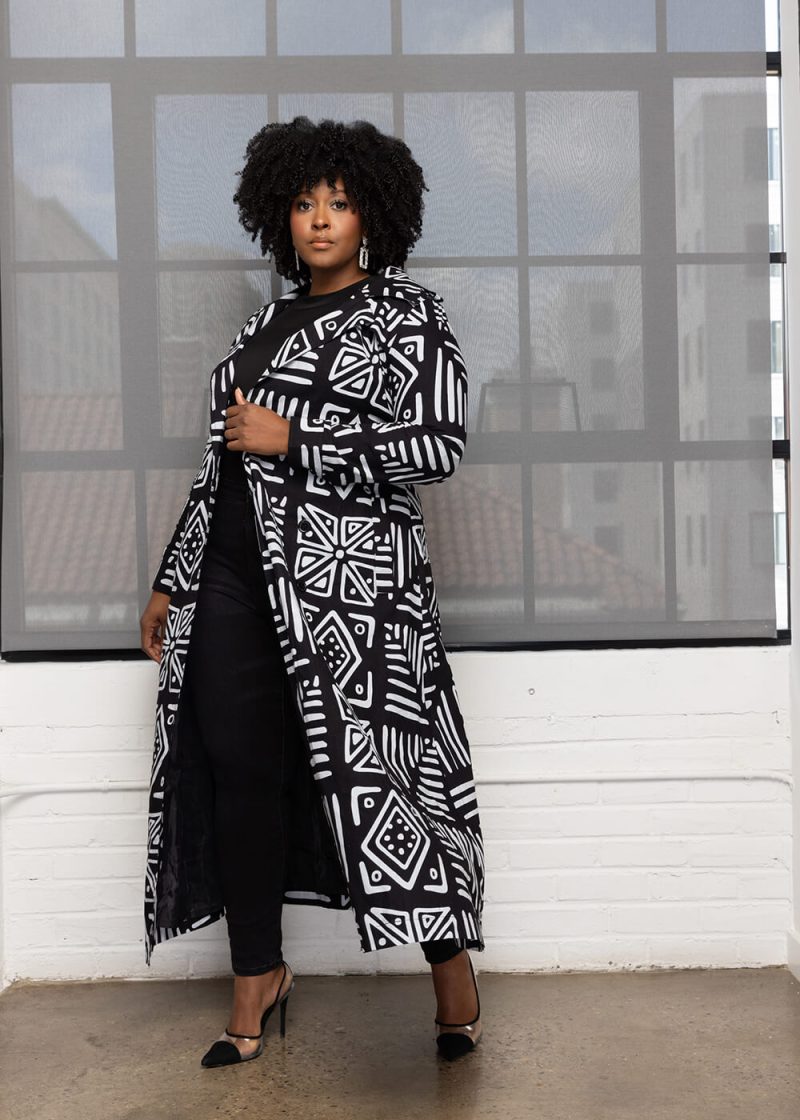 TarajiWomen sAfricanPrintMaxiTrenchCoat GrayscaleTribal 1 bf2a70e8 b0d6 4dcd 846d 2b480e722142