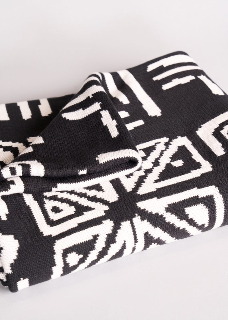 Unisex Ibora AfricanPrintBlanket GrayscaleTribal3